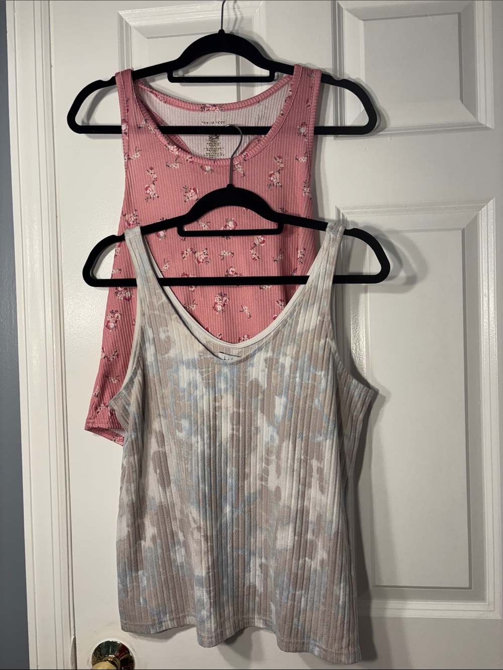 Women’s 2-Piece Lounge Pajama Sets Bundle Size M/L– Tahari & Nicole Miller - Picture 3 of 6